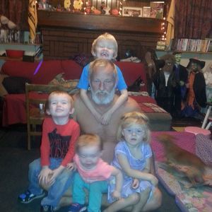 Meet your Posher, Kiki